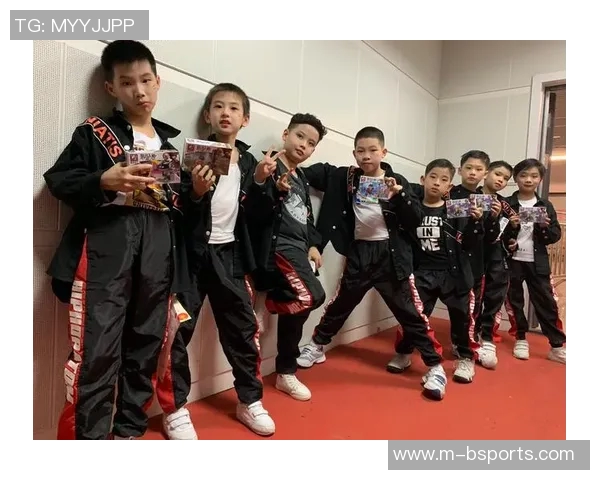 深圳街舞队的运动战术与节奏体系探索与实践