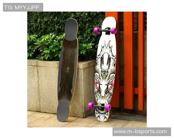 实时新闻李伟独家分享滑板心得与技巧助你轻松掌握滑板运动的乐趣与挑战